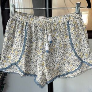 RACHEL ASHWEL Floral Print White and Blue Skorts with Elastic Waistband